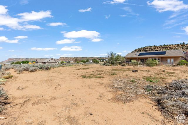 881 W SMITHSONIAN WAY, Apple Valley, UT 84737