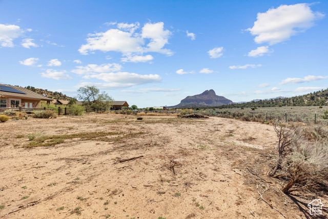 881 W SMITHSONIAN WAY, Apple Valley, UT 84737