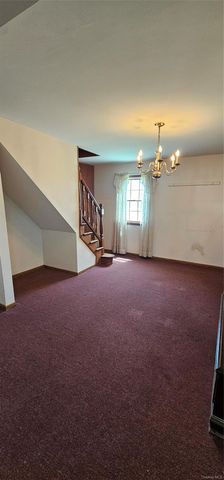 136 Primrose Avenue, Massapequa Park, NY 11762