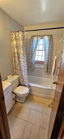 136 Primrose Avenue, Massapequa Park, NY 11762