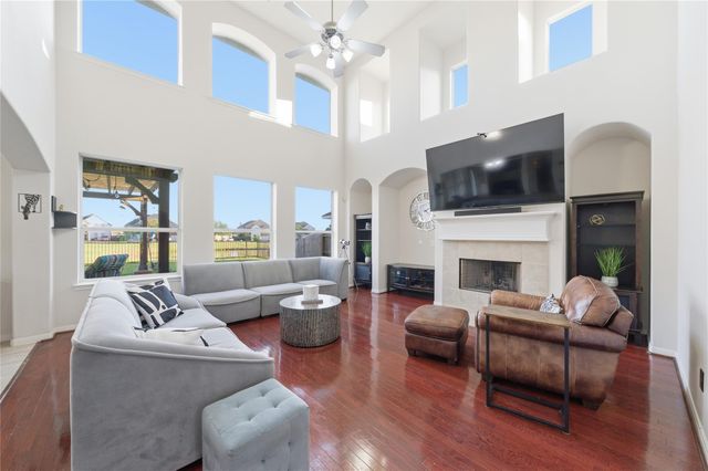 28 Atascadero Drive, Manvel, TX 77578