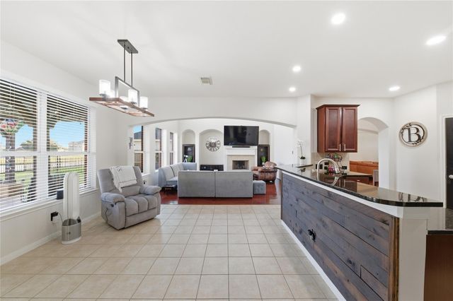 28 Atascadero Drive, Manvel, TX 77578