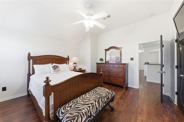 28 Atascadero Drive, Manvel, TX 77578