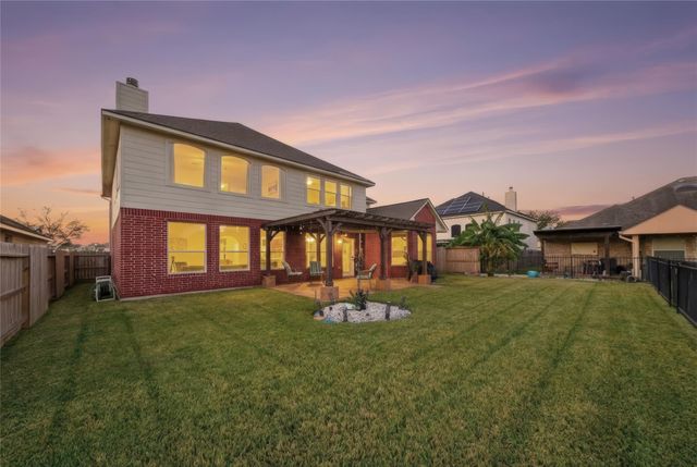 28 Atascadero Drive, Manvel, TX 77578