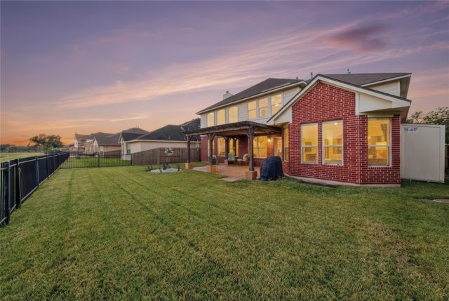 28 Atascadero Drive, Manvel, TX 77578