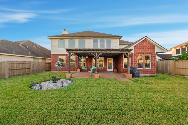 28 Atascadero Drive, Manvel, TX 77578
