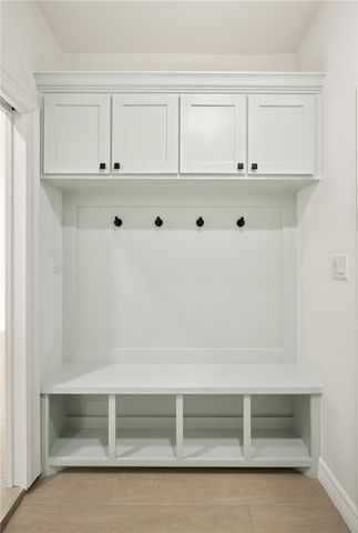 1815 Spoonbill Dr, Portland, TX 78374