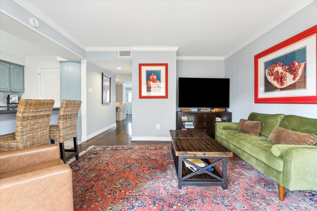 5842 Doliver Drive 47, Houston, TX 77057