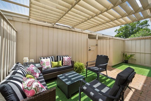 5842 Doliver Drive 47, Houston, TX 77057