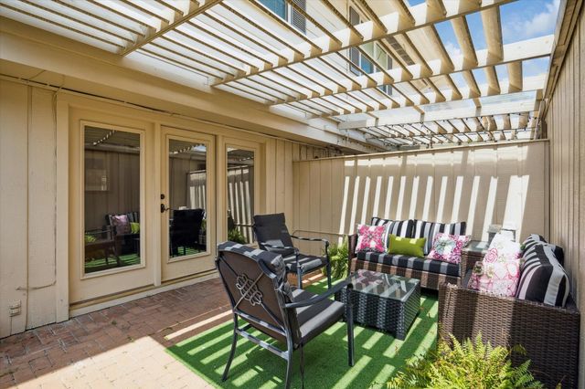 5842 Doliver Drive 47, Houston, TX 77057