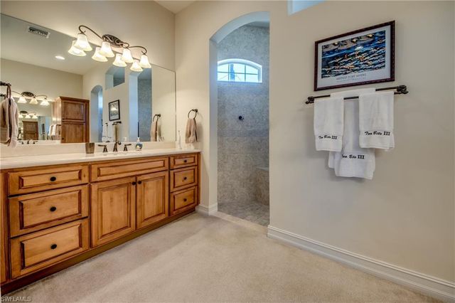 5237 Seminole CT, Cape Coral, FL 33904