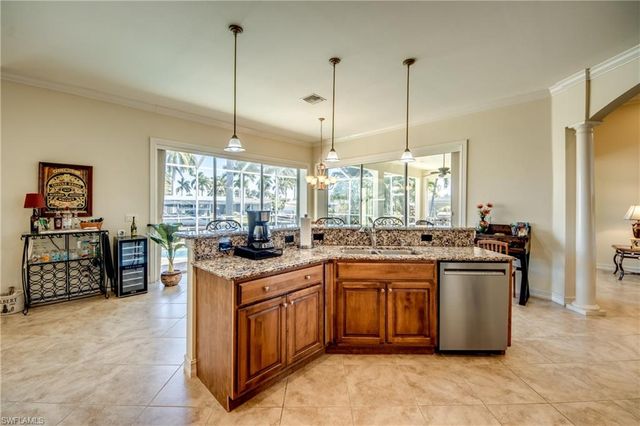 5237 Seminole CT, Cape Coral, FL 33904