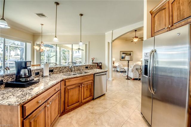 5237 Seminole CT, Cape Coral, FL 33904