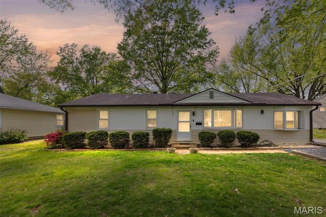 1703 Foster Drive, Swansea, IL 62226