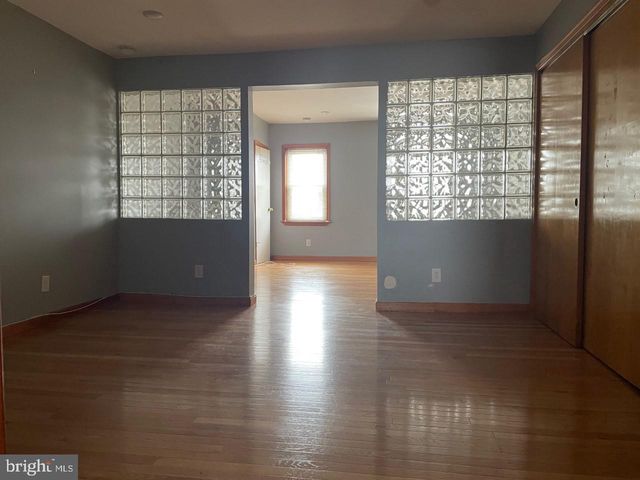 2615 E ALLEGHENY AVE, Philadelphia, PA 19134