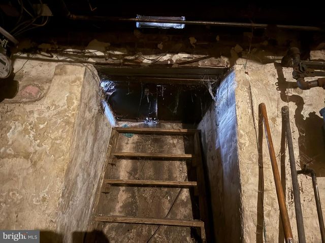 2615 E ALLEGHENY AVE, Philadelphia, PA 19134