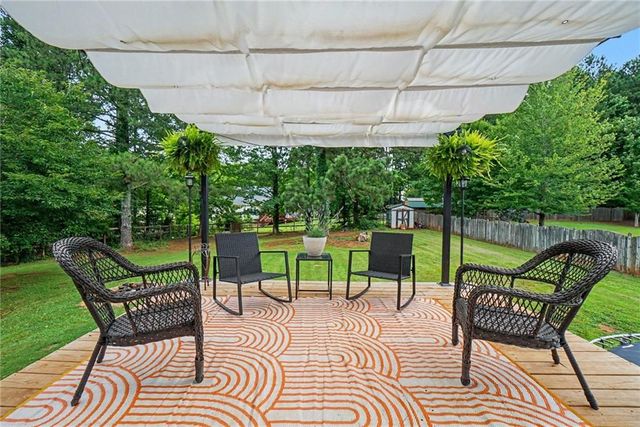 348 Spring Meadows Avenue, Dallas, GA 30157