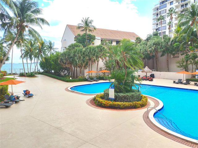 540 Brickell Key Dr 414, Miami, FL 33131