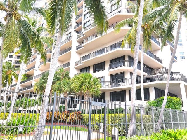 540 Brickell Key Dr 414, Miami, FL 33131