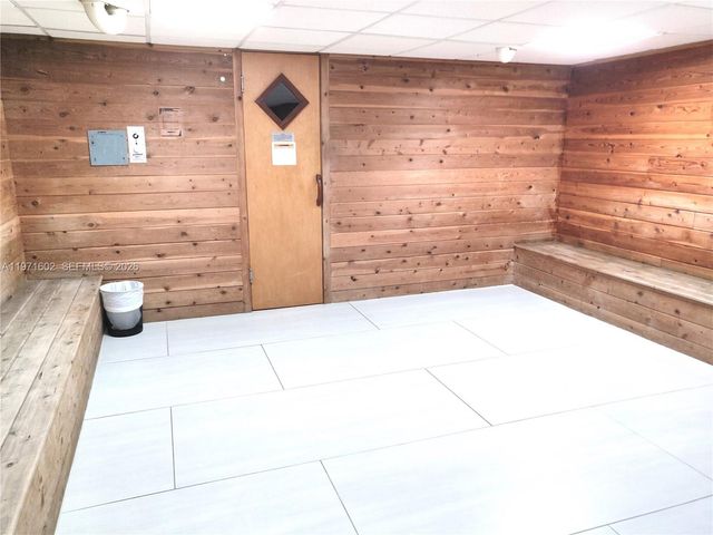 540 Brickell Key Dr 414, Miami, FL 33131