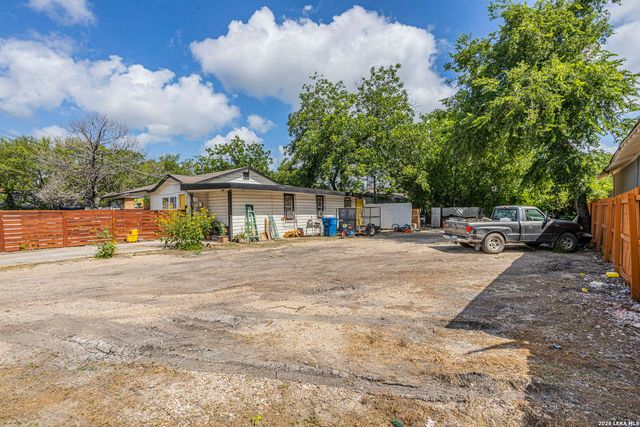 435 GOULD ST, San Antonio, TX 78207