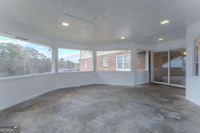 2067 Tanglewood Drive, Snellville, GA 30078