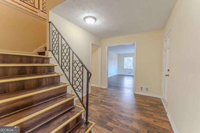 2067 Tanglewood Drive, Snellville, GA 30078