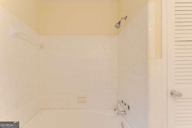 2067 Tanglewood Drive, Snellville, GA 30078