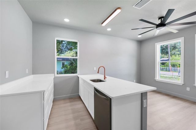 2034 E GRANT AVENUE, Orlando, FL 32806