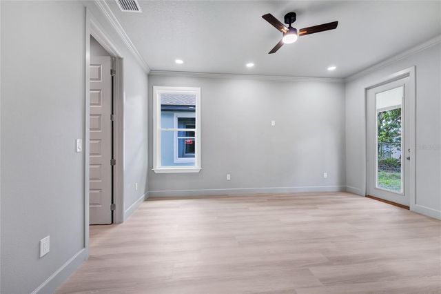 2034 E GRANT AVENUE, Orlando, FL 32806