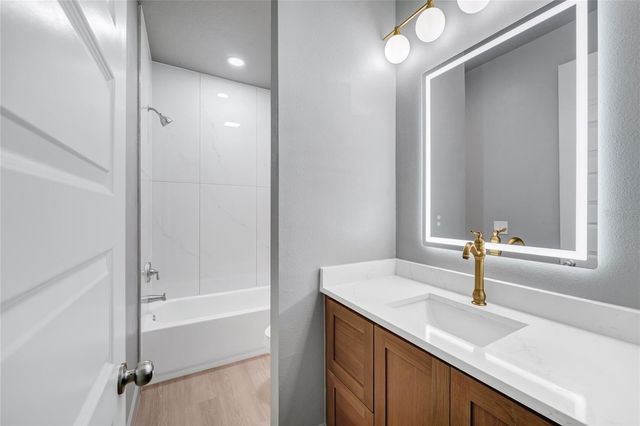 2034 E GRANT AVENUE, Orlando, FL 32806