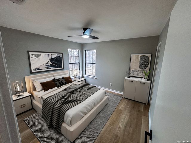 132 University, San Antonio, TX 78201