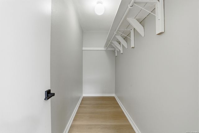 132 University, San Antonio, TX 78201