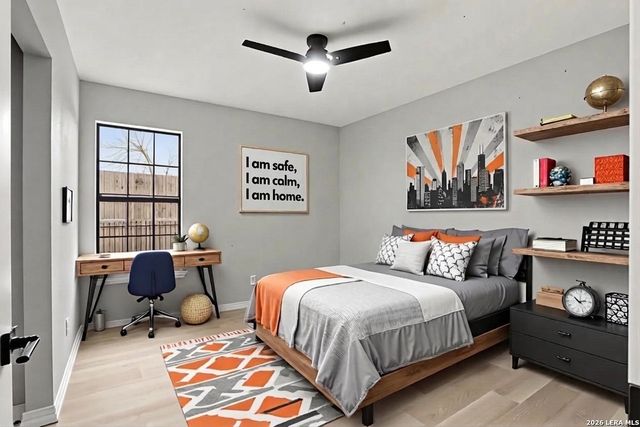 132 University, San Antonio, TX 78201