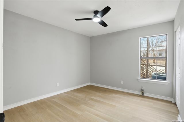 132 University, San Antonio, TX 78201