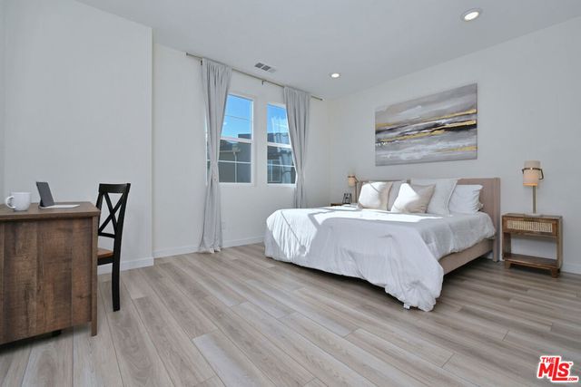 27120 Red Tail Place, Valencia, CA 91381