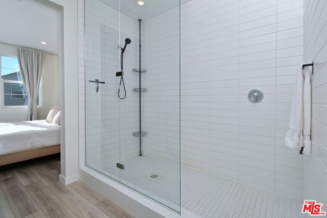 27120 Red Tail Place, Valencia, CA 91381