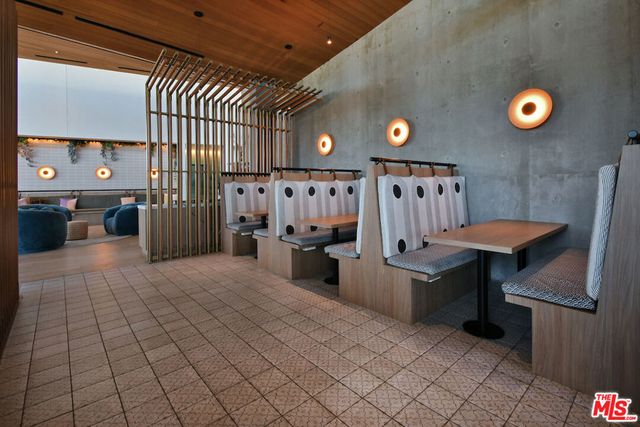 27120 Red Tail Place, Valencia, CA 91381