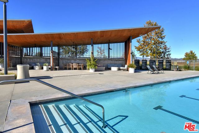 27120 Red Tail Place, Valencia, CA 91381