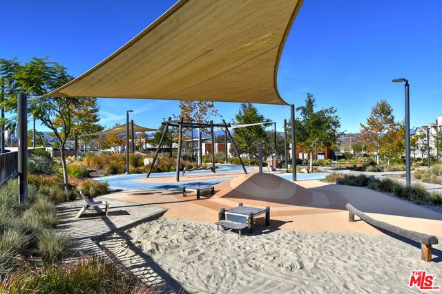 27120 Red Tail Place, Valencia, CA 91381