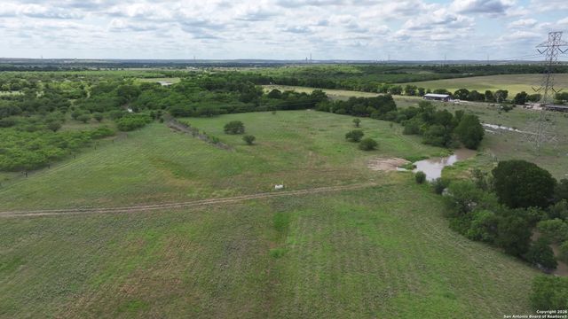 1212 Engler Dairy, Seguin, TX 78155