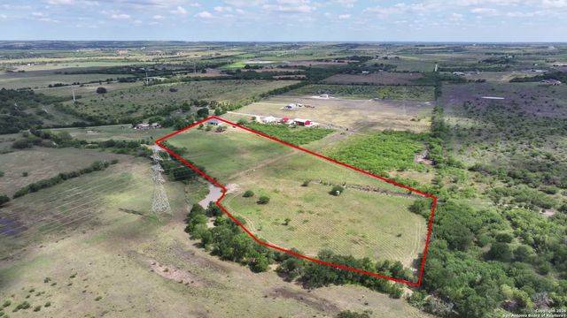 1212 Engler Dairy, Seguin, TX 78155