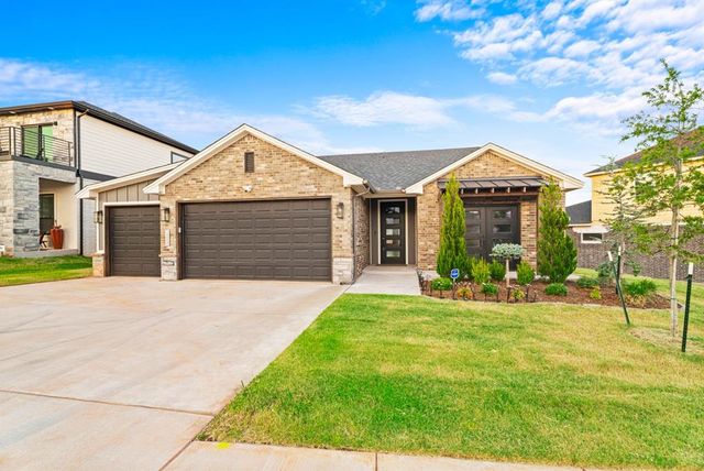 15504 Echo Park Drive, Edmond, OK 73013