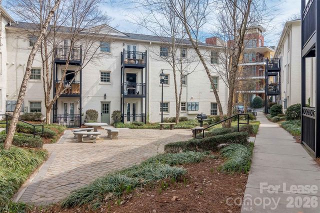 4911 Park Road D, Charlotte, NC 28209