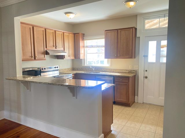 9 Gadsden Street, Charleston, SC 29401