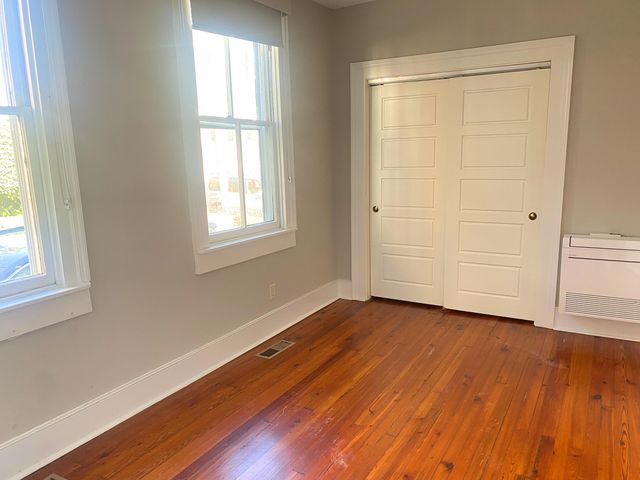 9 Gadsden Street, Charleston, SC 29401