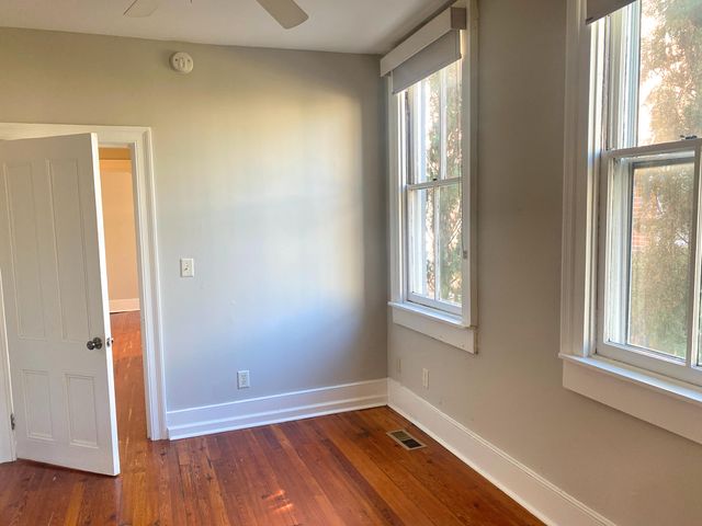 9 Gadsden Street, Charleston, SC 29401