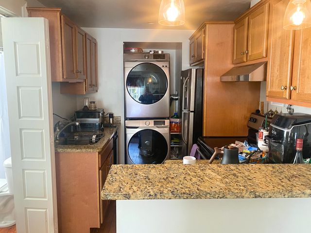 9 Gadsden Street, Charleston, SC 29401