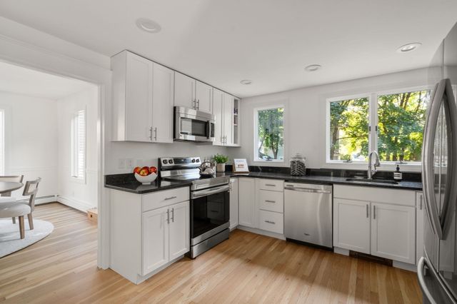 31 Loveland Rd, Brookline, MA 02445