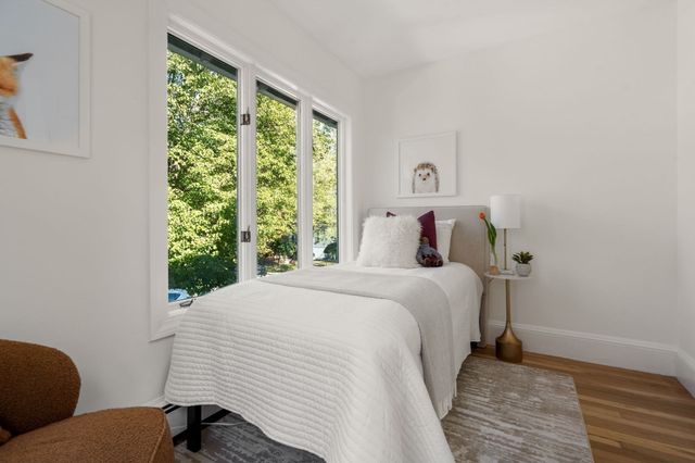 31 Loveland Rd, Brookline, MA 02445
